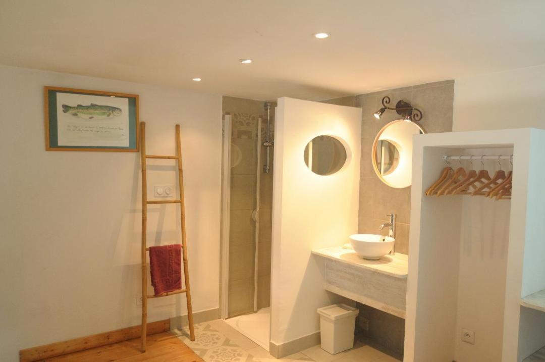 Mas Le Pont Des Aubes Bed & Breakfast L'Isle-sur-la-Sorgue Exterior photo